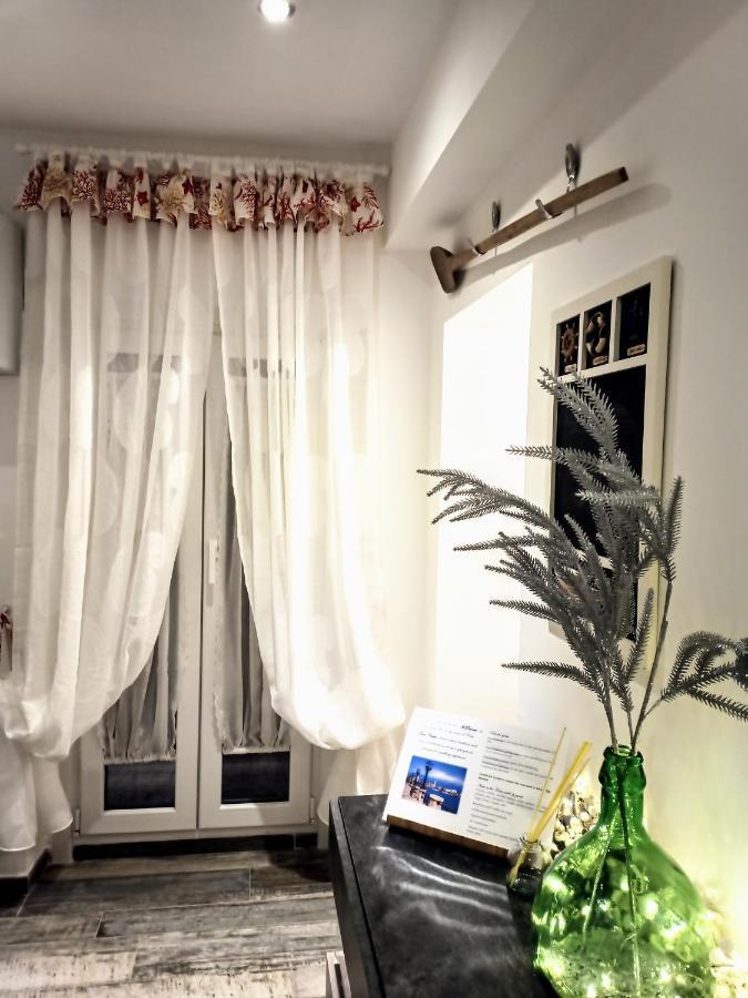 バーリ Il Pavone Bed & Breakfast エクステリア 写真