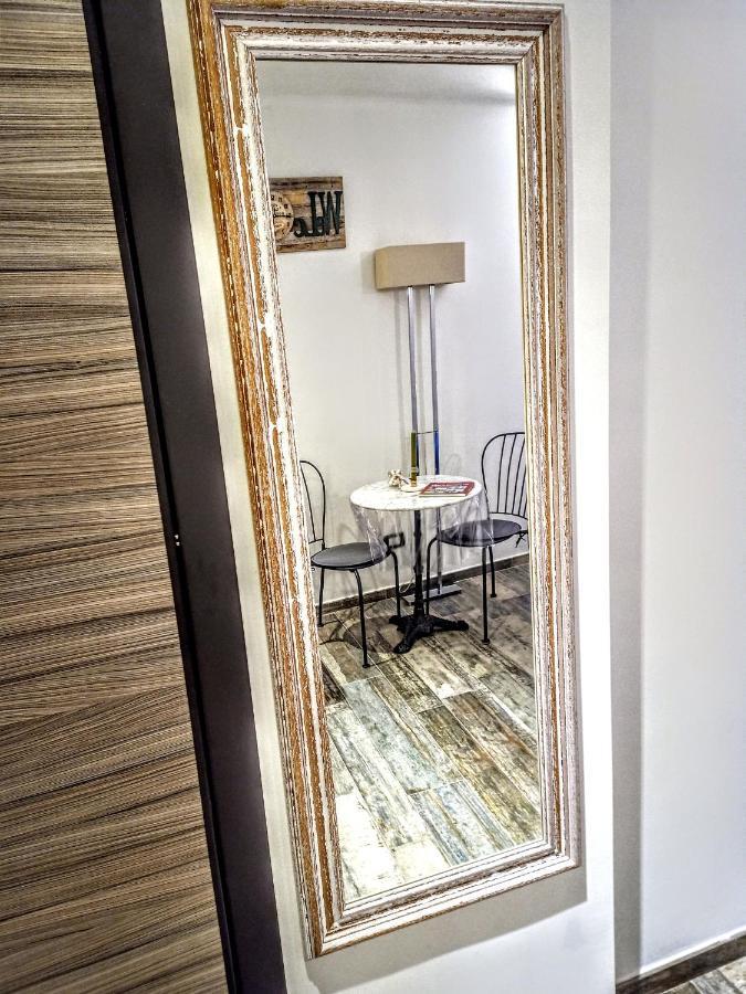 バーリ Il Pavone Bed & Breakfast エクステリア 写真