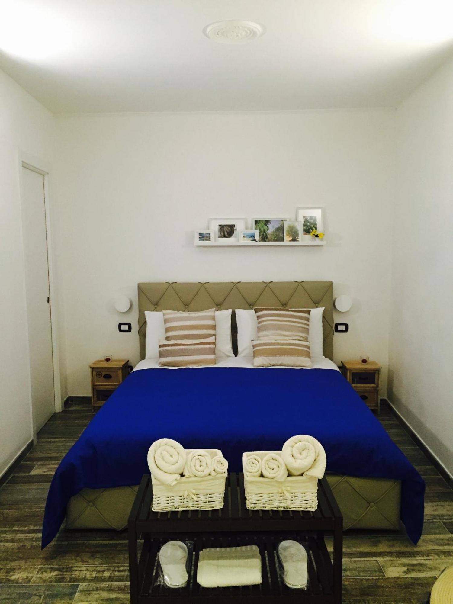バーリ Il Pavone Bed & Breakfast エクステリア 写真